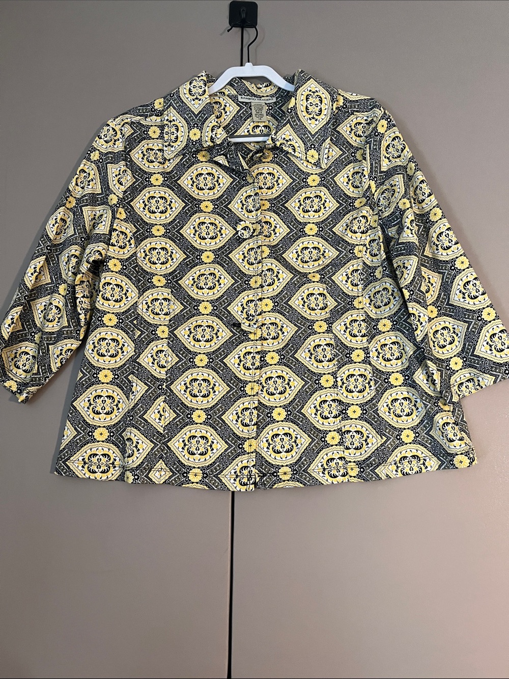 Bamboo Traders Yellow and Black Geometric Button-Down Shirt